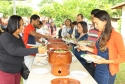 A confraternização foi animada, momento de rever amigos e de divertimento com a boa música ao vivo e delicioso almoço típico  <br/> 